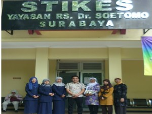 Prodi Administrasi Rumah Sakit Benchmarking ke STIKES Dr. Soetomo Surabaya
