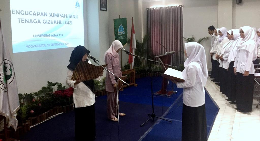 Ahli Gizi Lulusan Universitas Alma Ata Diharapkan dapat Mengamalkan Kode Etik PERSAGI Dalam Melaksanakan Tanggung Jawab dan Kewajibannya