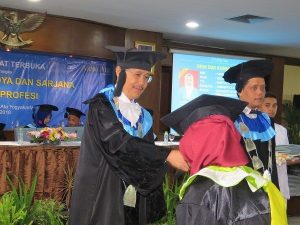 Wisuda Alma Ata Maret 2018