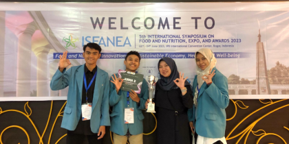 Universitas Alma Ata Yogyakarta mendapatkan juara 2 dalam lomba Doughnut (Debate On Food and Nutrition) Nutrition Fair IPB tahun 2023