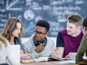 Manajemen Pengalaman Kuliah yang Efektif: Strategi untuk Sukses Akademis dan Pribadi