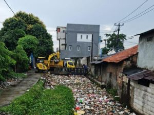 Cara Efektif Mengurangi Sampah Plastik dan Tantangannya