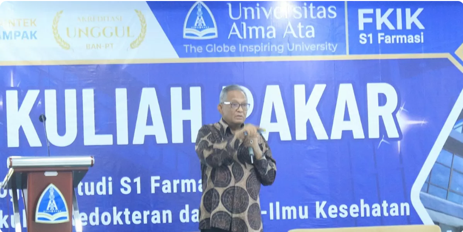 Kuliah Pakar Prodi S1 Farmasi Alma Ata Bahas Peran Farmakokinetika dalam Terapi Obat Bahan Alam